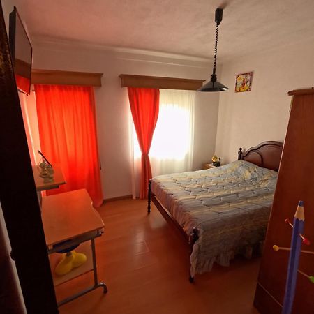 Vila Casa Do Neto Tiago Fundão Exteriér fotografie